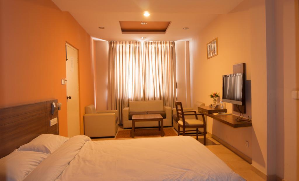 Aryal International Hotel Katmandu Oda fotoğraf