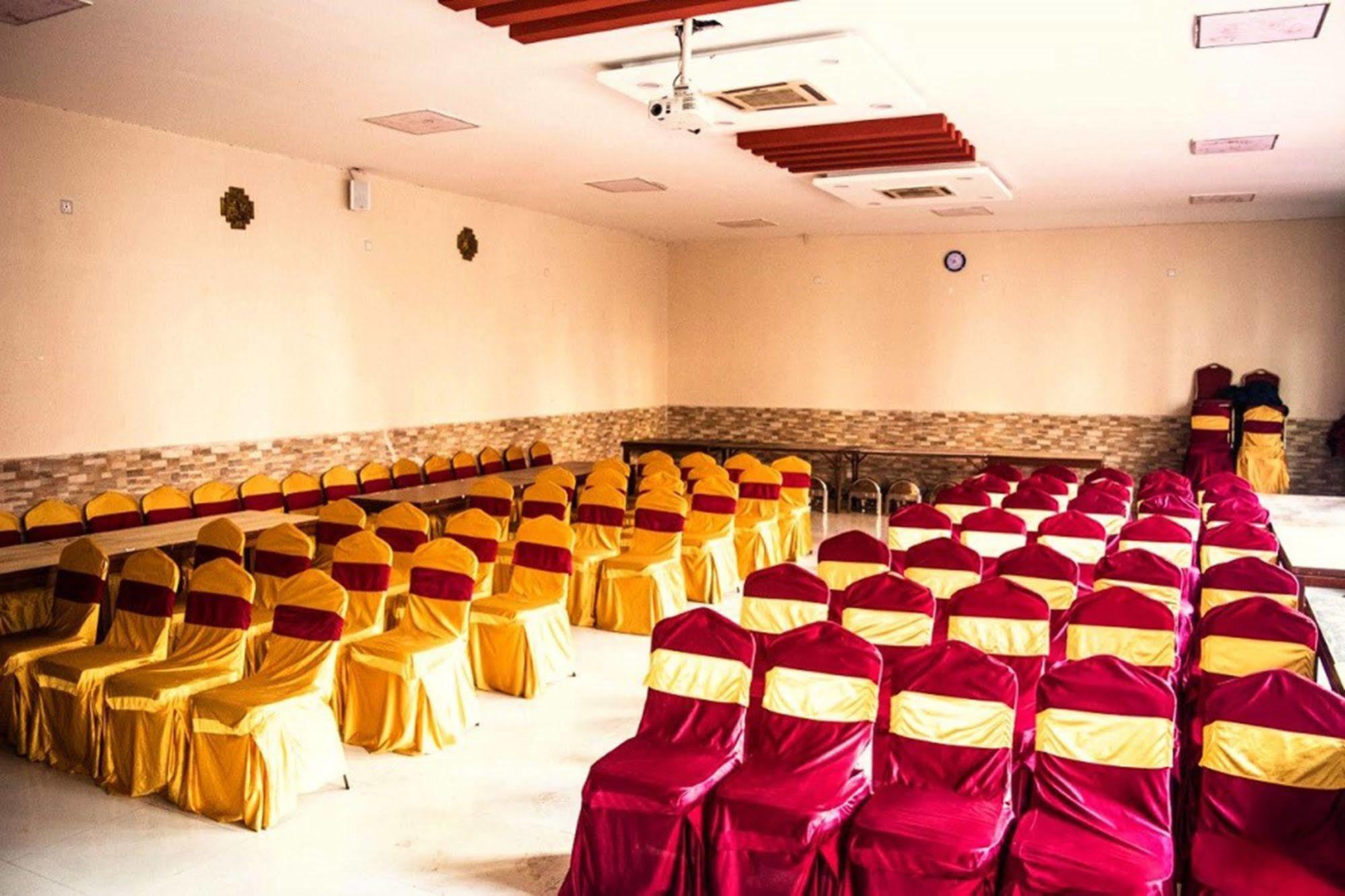 Aryal International Hotel Katmandu Dış mekan fotoğraf